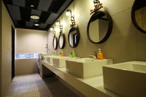 Koupelna v ubytování NYS Loft Hotel