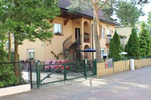Budova, kde se bed and breakfast nachází