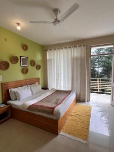 Postel nebo postele na pokoji v ubytování Junglaat Stays & Experiences + 78 fotografií