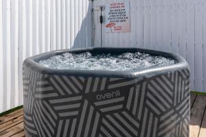 Fotografie z fotogalerie ubytování וילת האגם - וילה מהממת למשפחות בטבריה v destinaci Tiberias