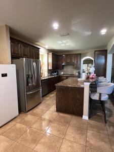 Kuchyň nebo kuchyňský kout v ubytování Family Fun Haven + 17 fotografií