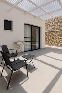 Μπαλκόνι ή βεράντα στο פסגת הגליל - סוויטות מדהימות לזוגות במושב מנות