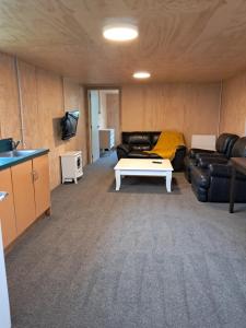 Posezení v ubytování The Big Chook Accommodation