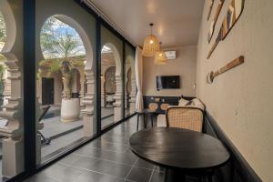 Et opholdsområde på Marococco Private Pool Villa