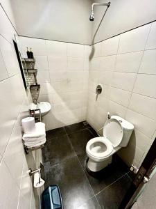 Et badeværelse på Room Valka Bali Seminyak