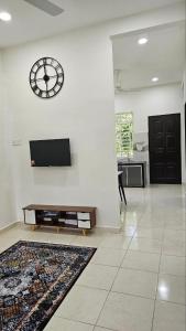 TV a/nebo společenská místnost v ubytování Neera Rest House