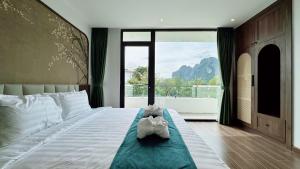 Postel nebo postele na pokoji v ubytování Sunrise Mountain View Resort + 143 fotografií