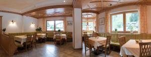 Restaurace v ubytování Gasthof Sportalm