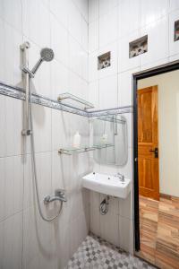 Koupelna v ubytování Homestay Impian Bantul Yogyakarta