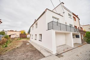 Tòa nhà nơi căn hộ tọa lạc