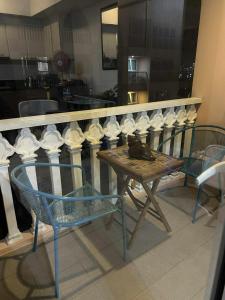 Balkón nebo terasa v ubytování Lalaine's Condo