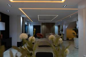 Χώρος καθιστικού στο Luxury 3 bedroom duplex with private cinema