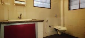 Ένα μπάνιο στο Hotel Manorama