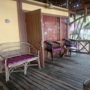 Balkón nebo terasa v ubytování Hoga Island Dive Resort