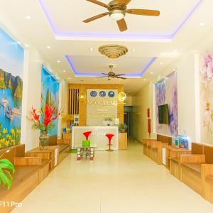 a lobby of a hotel with a ceiling fan at Ngọc Tùng Hotel in Ha Long