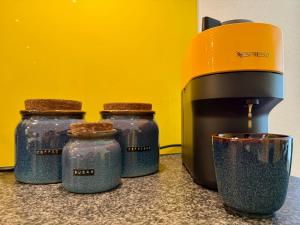 Παροχές για τσάι/καφέ στο Moderne Familienwohnung mit Garten & E-Ladestation