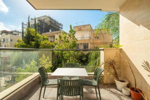 Ban công/sân hiên tại Bar Kochva 7 Apt 3 Tel Aviv