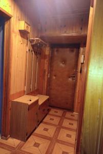 Ένα μπάνιο στο Pleasant apartament im center low price