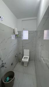 Vannituba majutusasutuses The Courtyard Palace