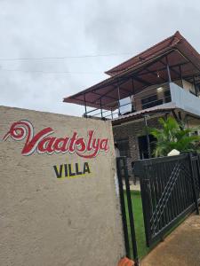 Fotografie z fotogalerie ubytování Vaatsalya Villa v destinaci Lonavala