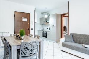 Kuchyň nebo kuchyňský kout v ubytování Appartamento Alice a Malpensa Aeroporto