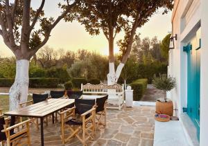 Zahrada ubytování ᑕƳᑕᒪᗩᗪIᑕ ᐯIᒪᒪᗩ Eretria