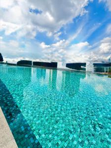 Bazén v ubytování Crystal Suites at Ramad KLCC nebo v jeho okolí