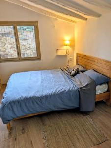 Postel nebo postele na pokoji v ubytování Centered old town