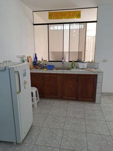 Η κουζίνα ή μικρή κουζίνα στο Mancora casa