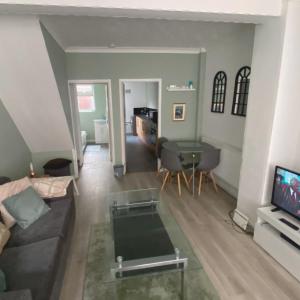 TV a/nebo společenská místnost v ubytování Pitchside House - sleeps 4