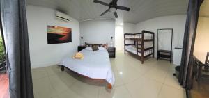 Postel nebo postele na pokoji v ubytování Cabinas Nasua Drake + 26 fotografií