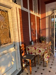 Fotografie z fotogalerie ubytování Giolman Guest House v destinaci Aegina