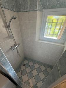 Un baño de Charming Stone House in Provence