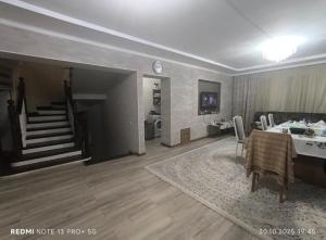 Μια τηλεόραση ή/και κέντρο ψυχαγωγίας στο Екохостел