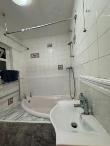 Gallery image of London Gatwick Guest House in Earlswood