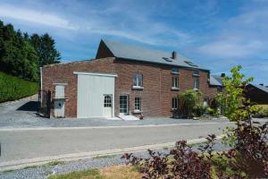 Το κτήριο όπου στεγάζεται  η παραθεριστική κατοικία