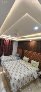 Ένα ή περισσότερα κρεβάτια σε δωμάτιο στο lake view palace +8 φωτογραφίες