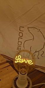 Certifikát, hodnocení, plakát nebo jiný dokument vystavený v ubytování Au coeur des plantations