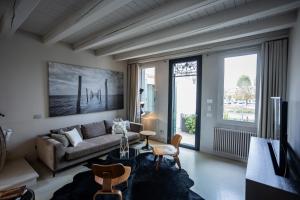 Un lugar para sentarse en Madame Marconi XVII