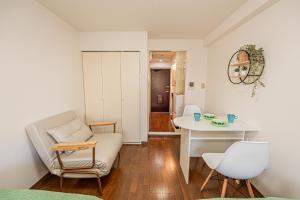 Χώρος καθιστικού στο sakura 203