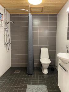 Ένα μπάνιο στο Yksiö Mimosa