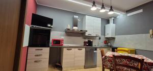 Η κουζίνα ή μικρή κουζίνα στο Fante di Coppe