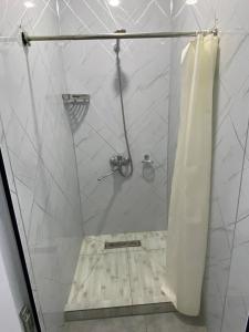 Ένα μπάνιο στο Art Guest House Hostel