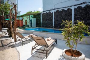 Bazén v ubytování Hotel y Restaurante Miconia nebo v jeho okolí