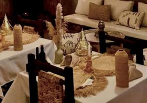 Jídlo v hotelu nebo okolí + 37 fotografií