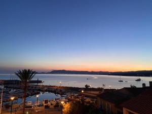 Příroda nedaleko prázdninového domu + 5 fotografií