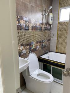 Koupelna v ubytování C7 Rock Garden Villa วิลล่า + 15 fotografií