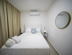 Ένα ή περισσότερα κρεβάτια σε δωμάτιο στο Cozy 2br-2bt Apt Near The Beach And Main Street +7 φωτογραφίες