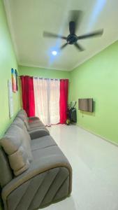 Fotografie z fotogalerie ubytování Barokah Homestay Ketereh v destinaci Ketereh