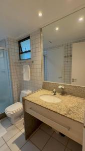 Koupelna v ubytování Resort Beach Class Muro Alto by BeachFlatsPorto